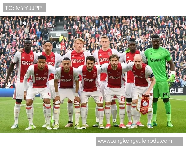 阿贾克斯青年队球员女友圣诞节前遭遇车祸不幸去世两人原计划购房梦想破灭