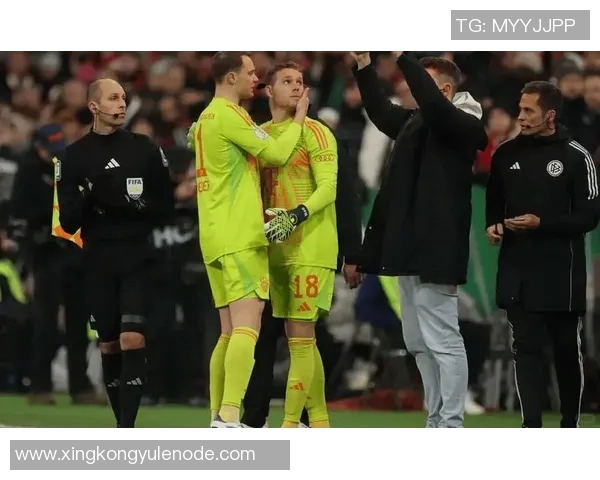 拜仁训练人数不足仅四名一线队员参与三名为门将情况堪忧 拜仁训练人数不足仅四名一线队员参与三名为门将情况堪忧